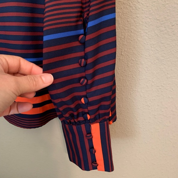 NWOT Express long sleeve striped blouse. Size XS. - Picture 4 of 8